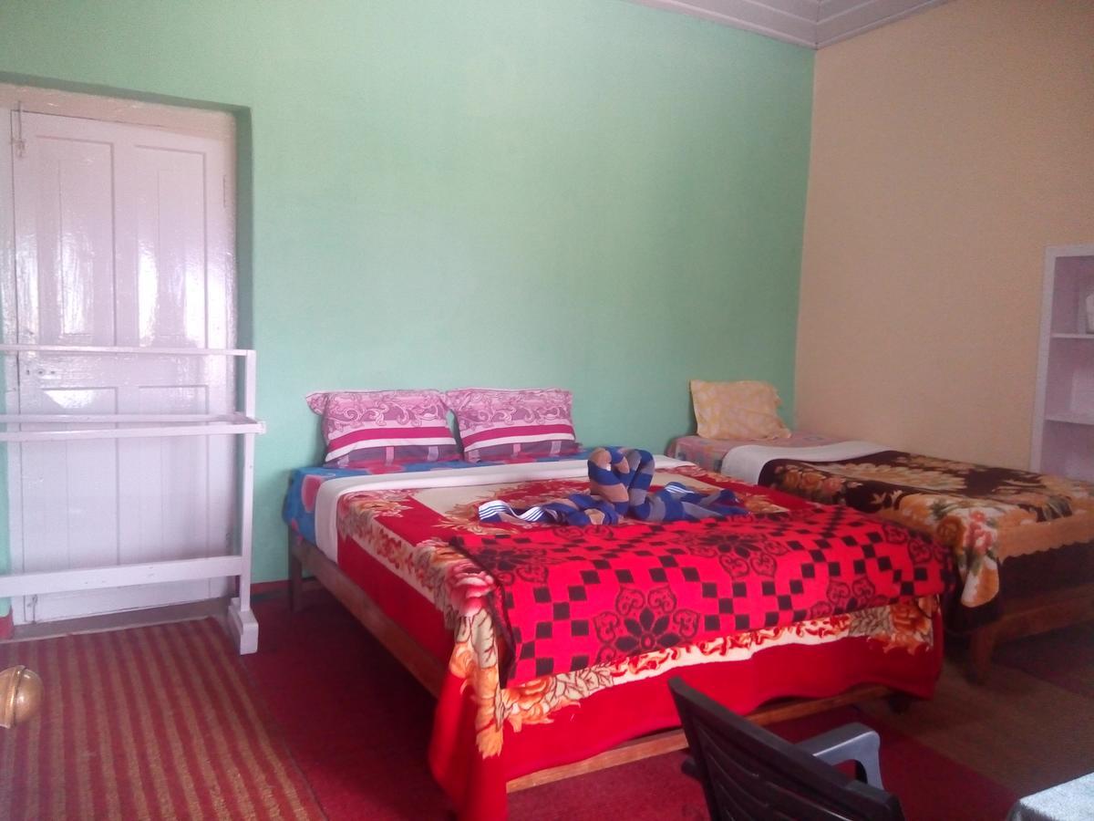 Zina Cottage Мунар Екстериор снимка